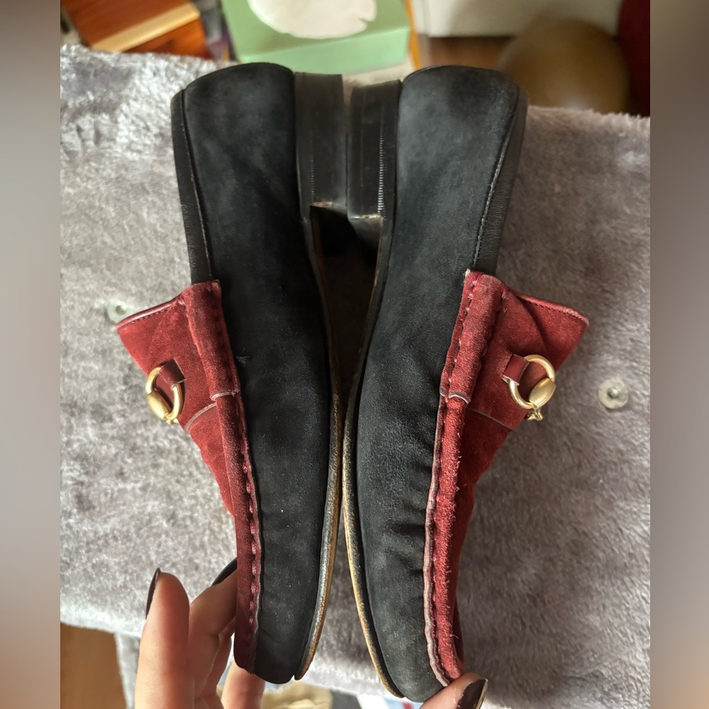 Vintage Gucci loafers burgundy and black two tone with gold tone horsebit - Picture 4 of 12